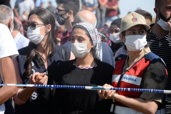 Şehit Uzman Çavuş Temelli, son yolculuğuna uğurlandı gözyaşları sel oldu - Resim: 0