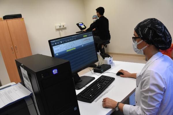 Koronavirüsü atlatanların en sık şikayeti solunum yetmezliği ve eklem ağrısı - Resim: 0