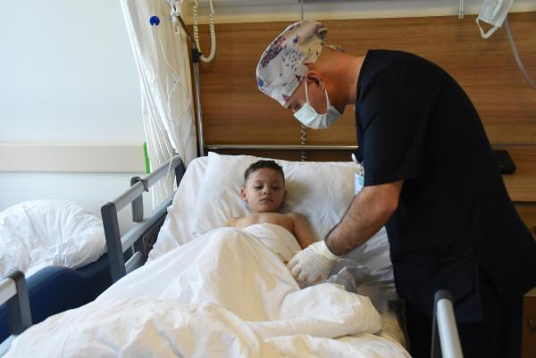 Eskişehir'de korkunç olay! Elini kıyma makinesine kaptırdı ampute edildi - Resim: 0