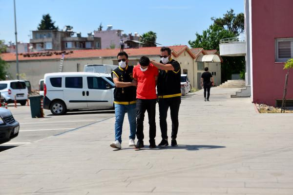 Adana'da evine giden kadına kabusu yaşattılar! Çığlığı duyan koştu - Resim: 1