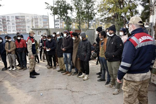 Şanlıurfa'da Afganlar ve Pakistanlılar yakalandı! 412 bin 902 TL ceza kesildi - Resim: 0