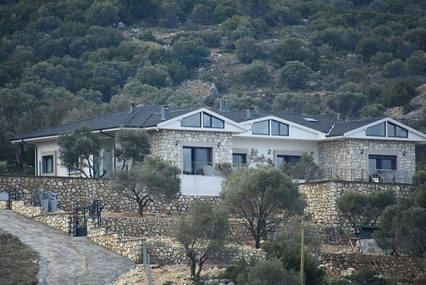 CHP'li Engin Altay zeytinlik araziye villa yaptırdı iddiası inşaat gerekçesi olay oldu Sabah'ın haberi bomba - Resim: 1