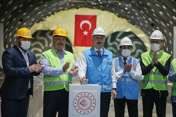 İstanbul yeni metrosuna kavuşuyor: Ulaştırma Bakanı Karaismailoğlu tarih verdi - Resim: 1