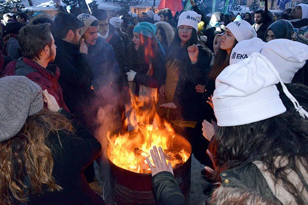 Demet Akalın'ın fermuarı açıldı olanlar oldu - Resim: 3