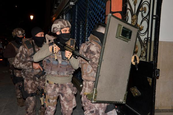 Furkan Vakfı'nın kasasından çıktı say say bitmedi! - Resim: 1