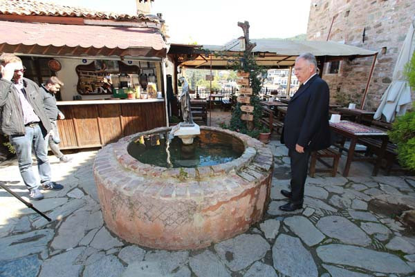 Dilek Havuzu'na atılan paralara ne oldu? - Resim: 4