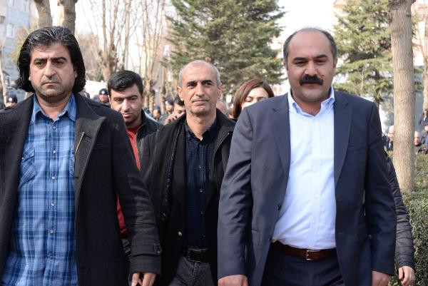 Polis müdüründen HDP'li vekile ayar: Burası muz cumhuriyeti değil - Resim: 2