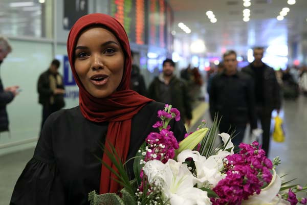 Dünyanın ilk tesettürlü top modeli Türkiye'ye geldi... - Resim: 4