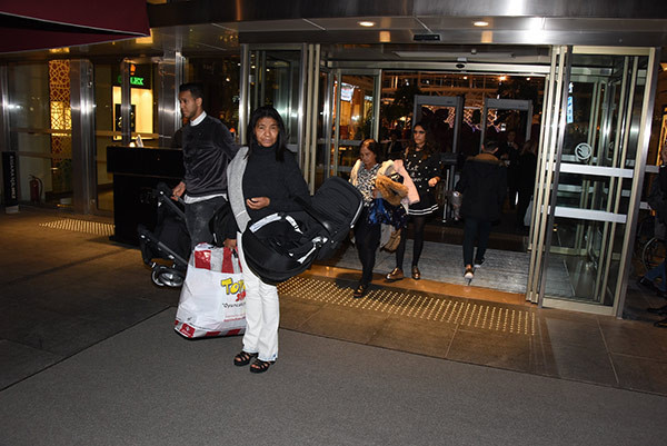 Josef De Souza'nın arabası küçük kaldı! - Resim: 2