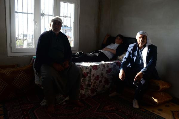 'Kabus Köy'ün 'pembe kimlikli' erkekleri! Yok böyle birşey... - Resim: 4