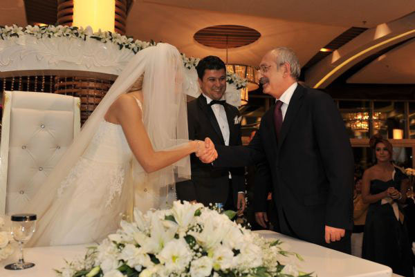 Kılıçdaroğlu dansa eşlik etti - Resim: 2