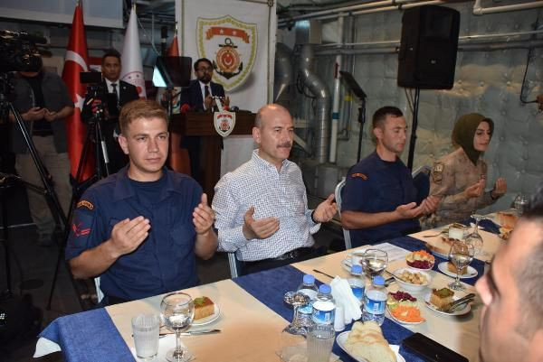 Bakan Soylu, TCS Dost Gemisiyle gece seyrine çıktı - Resim: 2