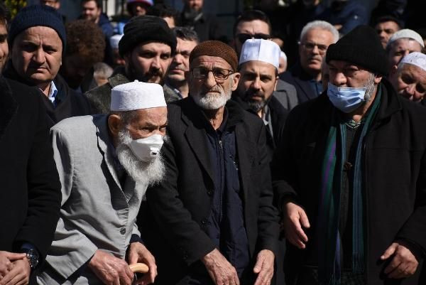 Abdullah Ustaosmanoğlu'nun cenazesi son yolculuğuna uğurlandı - Resim: 2