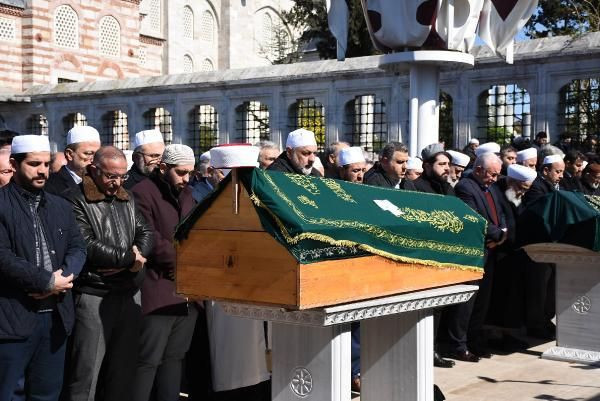 Abdullah Ustaosmanoğlu'nun cenazesi son yolculuğuna uğurlandı - Resim: 3