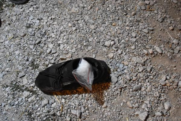 Kütahya'da yakalanan zanlının ayakkabı tabanından uyuşturucu çıktı - Resim: 3