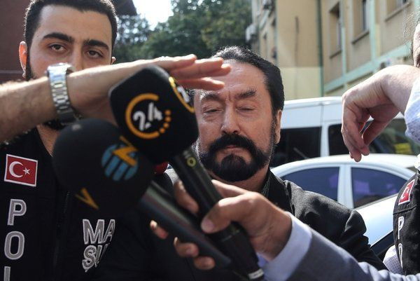 Dini cinsel tatmin amacıyla kullandı! İşte Adnan Oktar için istenen rekor ceza - Resim: 2