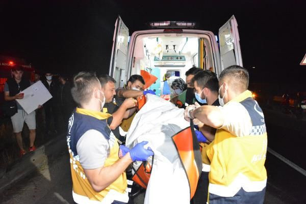 Beykoz'da lastiği patlayan otomobil kazaya neden oldu: 3 ölü, 3 yaralı - Resim: 1