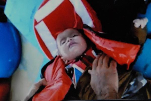 Mucize görüntüler! 18 aylık Muhammed bebek balıkçılar tarafından kurtarıldı - Resim: 1