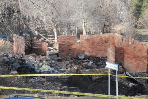 5 kişilik aile sır oldu! Enkazdaki aramalar sona erdi! - Resim: 2