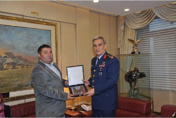 Fedakar sıvacıya Genelkurmay'dan plaket - Resim: 2