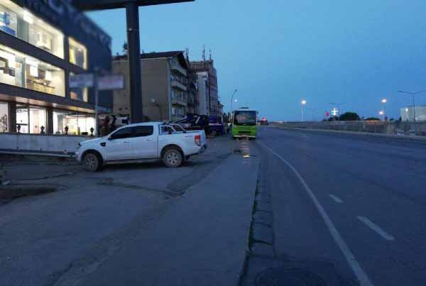 Kocaeli'de halk otobüsünden düşen genç kız hayatını kaybetti - Resim: 0