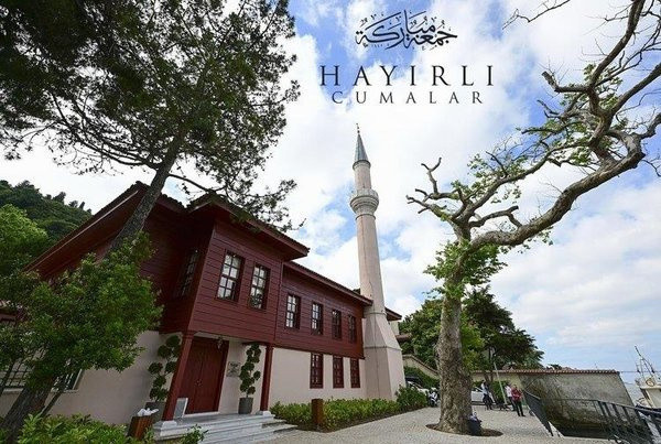 Vaniköy Camii ibadete açıldı! Cumhurbaşkanı Erdoğan: Birileri gibi İstanbul sevgimizi lafta bırakmıyoruz - Resim: 0