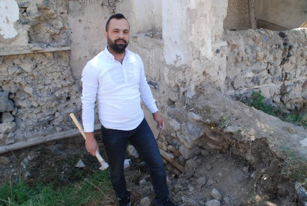 Odunlukta tadilat yaparken define buldu! - Resim: 1