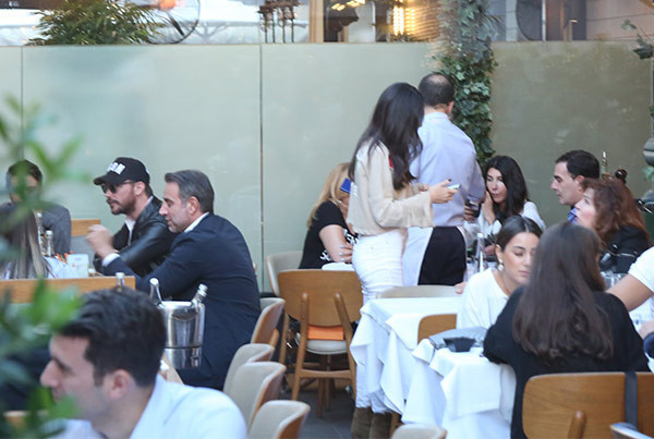 Eski aşıklar Hande Yener ve Sinan Akçıl fena pişti oldu - Resim: 1