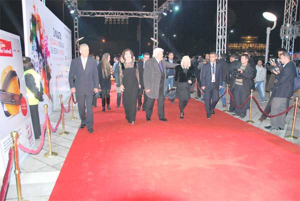 Festivale ünlü yağmuru - Resim: 2