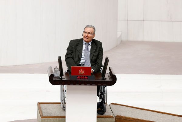 Deniz Baykal TBMM'de yemin etti işte o görüntüler - Resim: 0