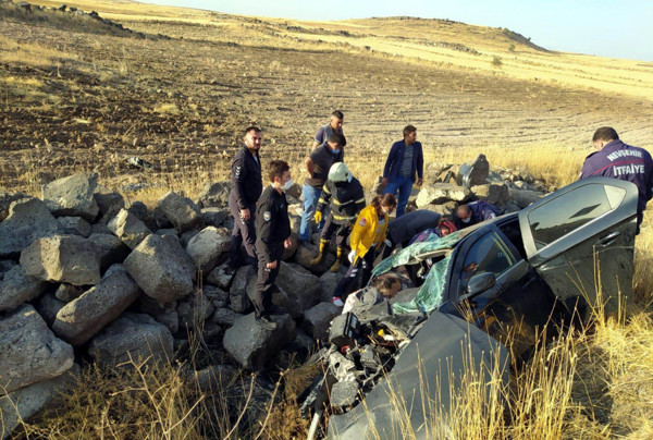 Nevşehir'de feci kaza! Araç içinde sıkışıp can verdi - Resim: 0