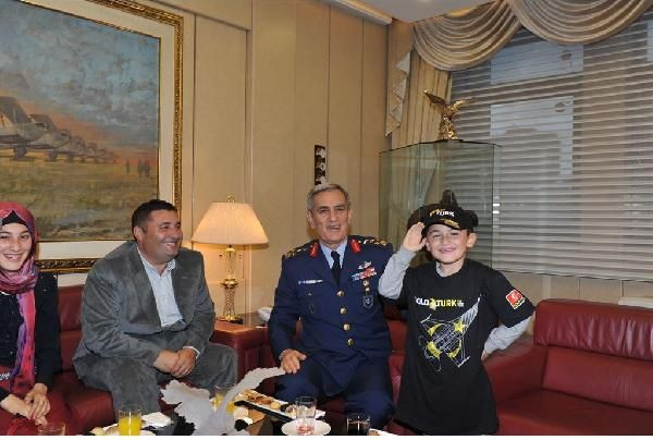 Fedakar sıvacıya Genelkurmay'dan plaket - Resim: 4