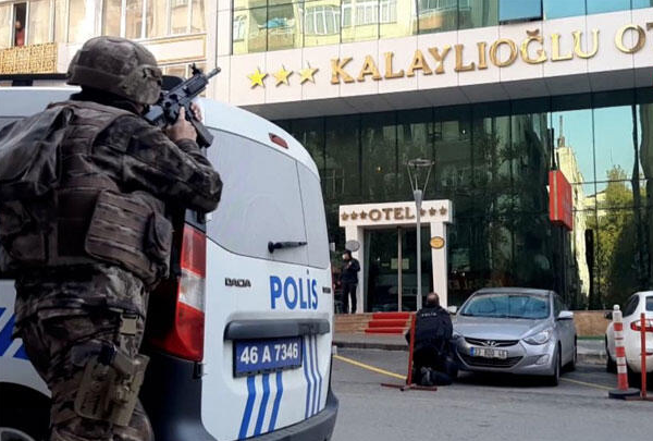 Kahramanmaraş'ta cinayet zanlısı kendisini almaya gelen polise ateş açtı: 1 şehit - Resim: 0