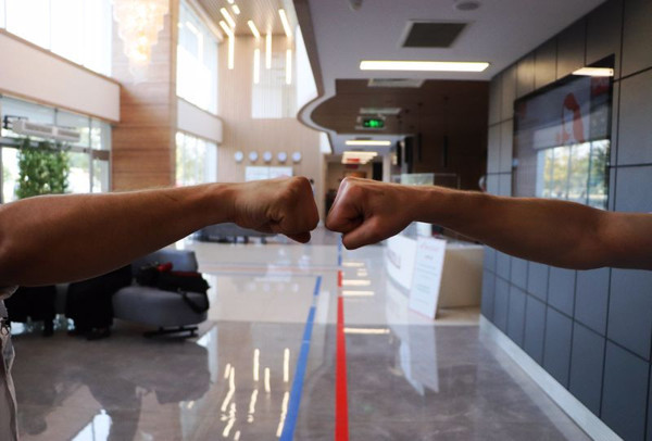 Sakın bunu yapmayın! Bunu yapanlara korona bulaşıyor - Resim: 0