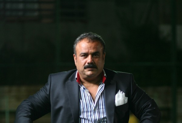Bülent Serttaş’ın yeni imajı! İşte Matrix Bülent ve ablaları - Resim: 3