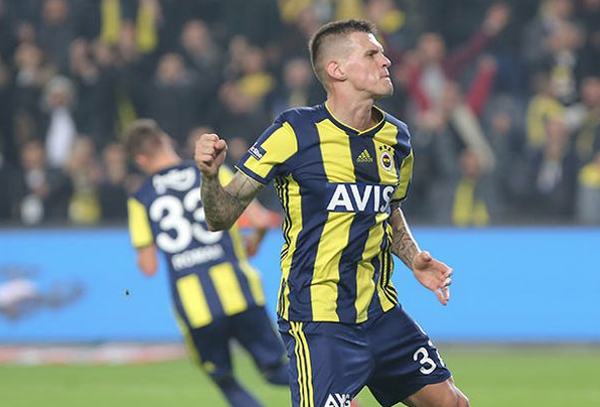 Fenerbahçe'de iki ayrılık! Biri Galatasaray'a diğeri Parma'ya - Resim: 0