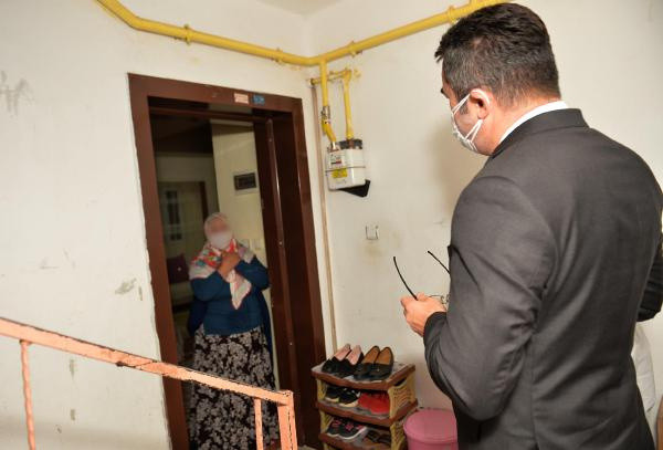 Erzurum Valisi koronavirüs vakalarıyla ilgili müjdeli haberi verdi - Resim: 0