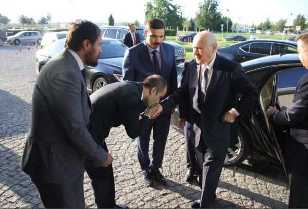 Devlet Bahçeli yıllar sonra uçağa bingi işte o kareler - Resim: 2