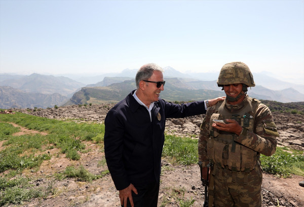 Asker ailesinden Hulusi Akar'a bomba davet - Resim: 3