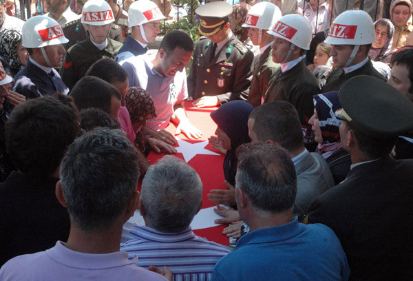 Türkiye bu şehit annesini konuşuyor - Resim: 2