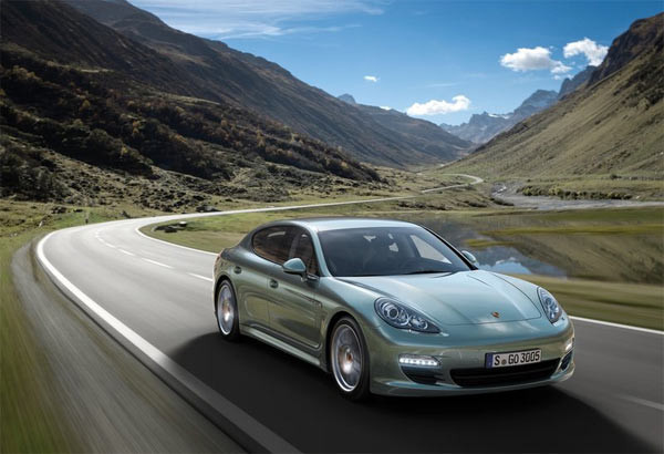 Porsche bir ilke imza attı! - Resim: 4