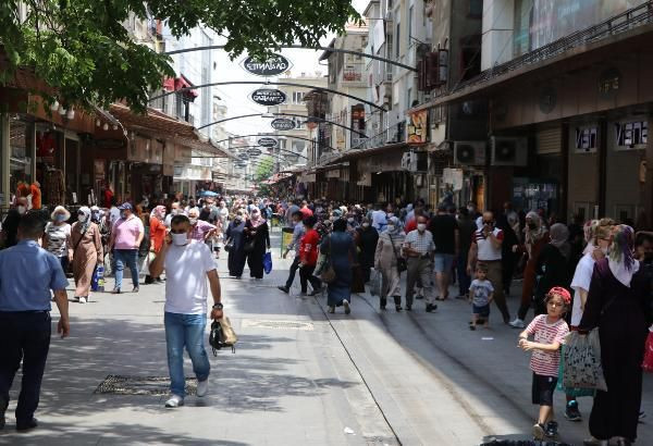 Gaziantep'te 18 bin kişi koronavirüs karantinası altındı! Vali'den yeni yasaklar - Resim: 2