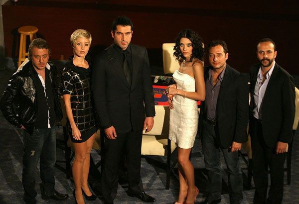 Ezel dizisinde fırtınalar estirmişti! Bade İşçil'den yıllar sonra diziye dair olay olacak itiraflar... - Resim: 1