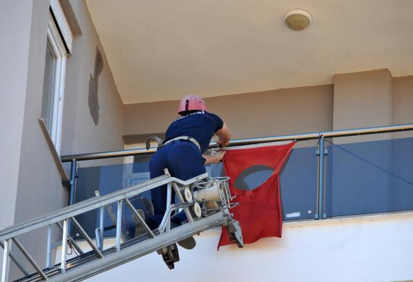 Dikkatli bakınca fark ettiler! Antalya'da itfaiyeyi harekete geçiren ihbar - Resim: 1