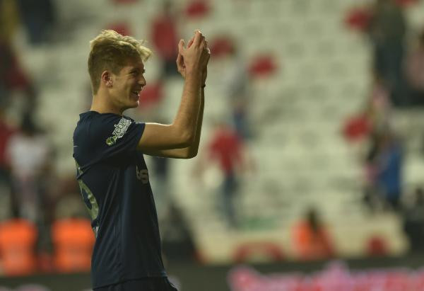 Antalyasporlu Fehmi Koç Fenerbahçe maçında tarihe geçti - Resim: 4