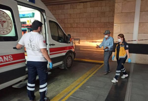 Denizli'de karantinadan kaçan kişi otogarda yakalandı - Resim: 0