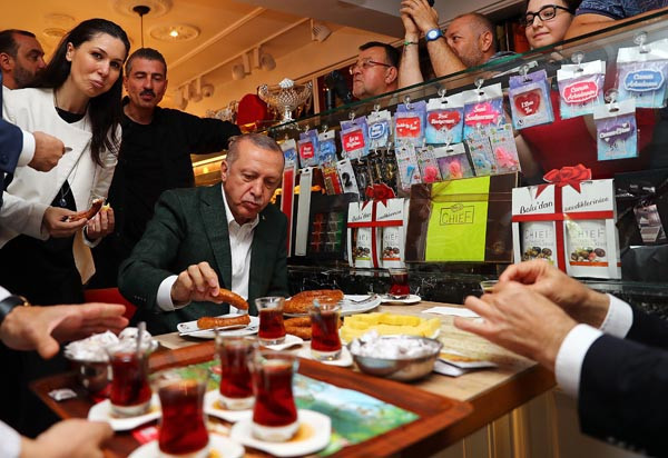 Cumhurbaşkanı Erdoğan’dan geline hediye! - Resim: 3