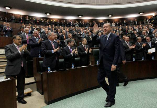 Erdoğan Sarkozy'e çattı - Resim: 2