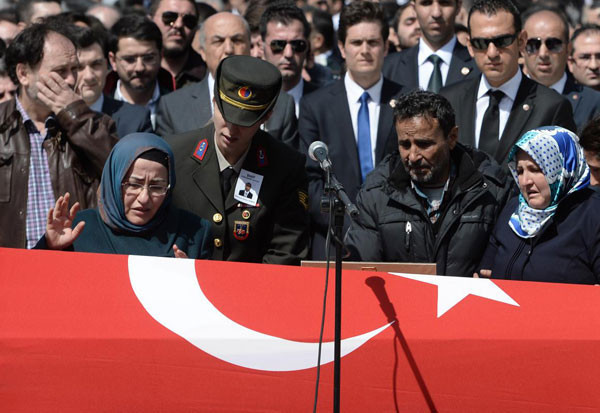 Şehit Savcı Mehmet Selim Kiraz'a veda - Resim: 1
