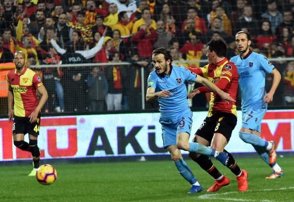 Böyle tesadüf görülmedi! Aynı dakika, aynı saniyede gol attılar - Resim: 1